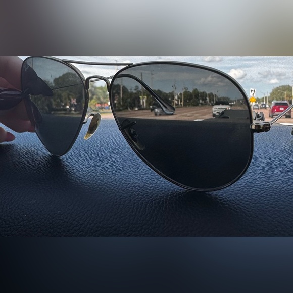 Men Stylish Aviator Sunglasses - Picture 1 of 4